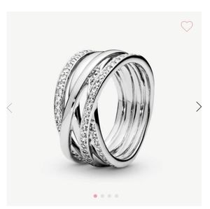 PANDORA Sparkling Lines Ring